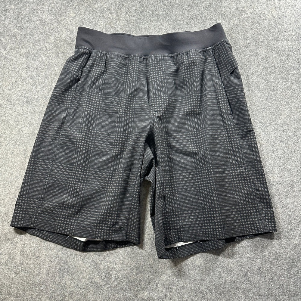 Lululemon Pace Breaker Shorts Mens Large Black Grey Plaid Houndstooth 11" Flaws